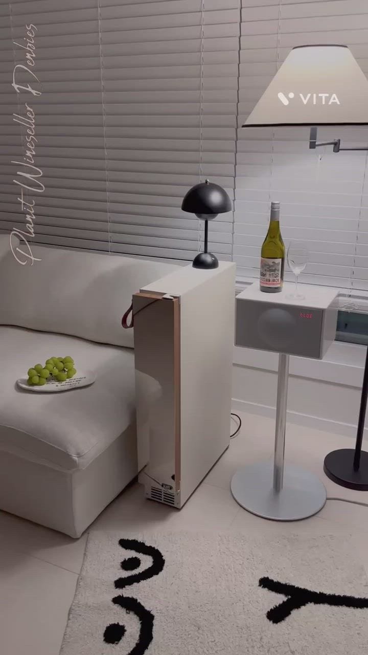 Wireless Rechargeable Mushroom Table Lamp user photo