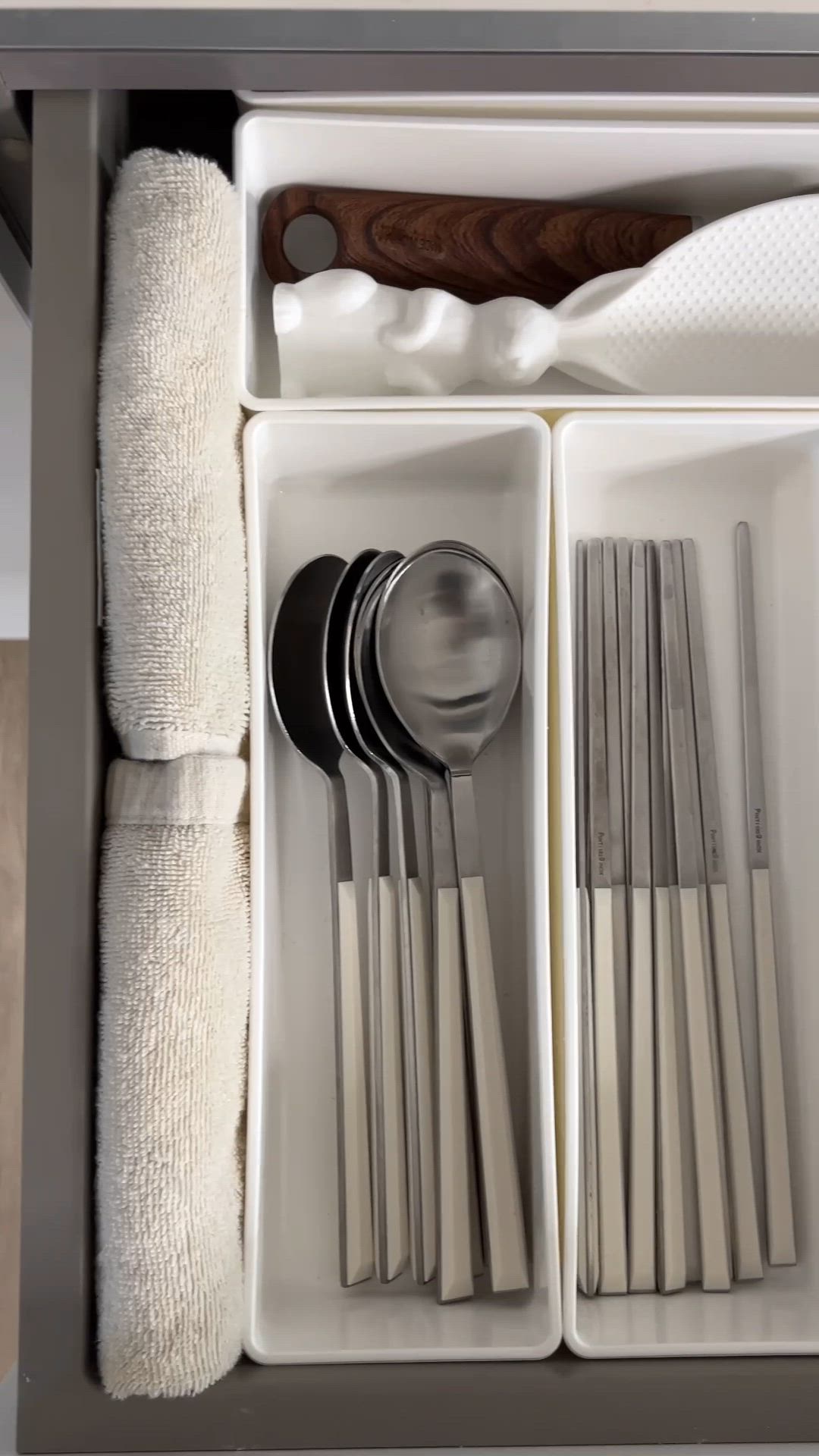 Kids Cutlery Set (Spoon, Fork & Chopsticks) user photo