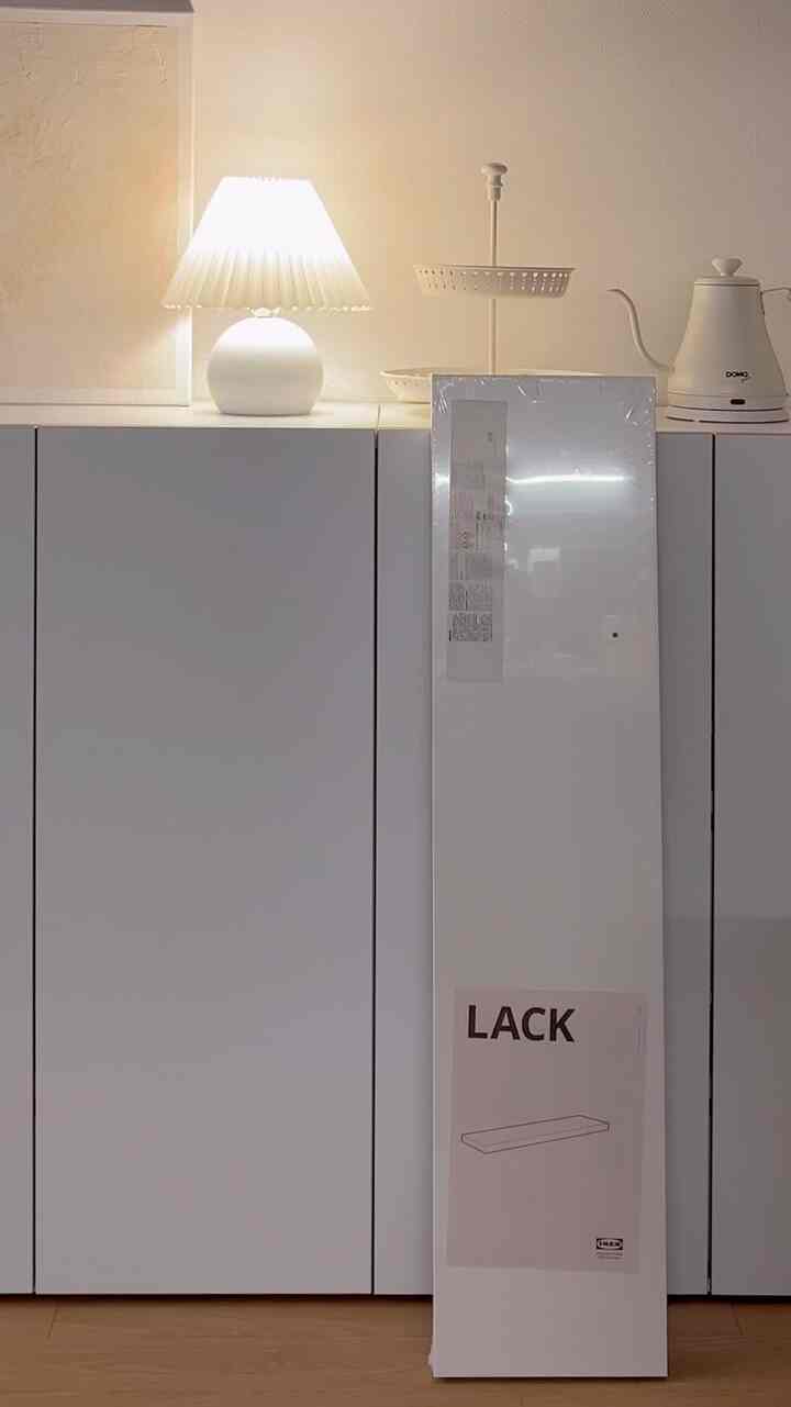 #집에서제일바빠 #집에서제일바빠추천템 #이케아선반 #이케아 #lack #선반인테리어 #홈카페 #홈카페인테리어 #셀프인테리어 #오하우스 #오하우스시즌10 

空の壁をただ置くことができない病気
数ヶ月前に買った棚をついに設置する。
壁に穴が開いていますが満足です。