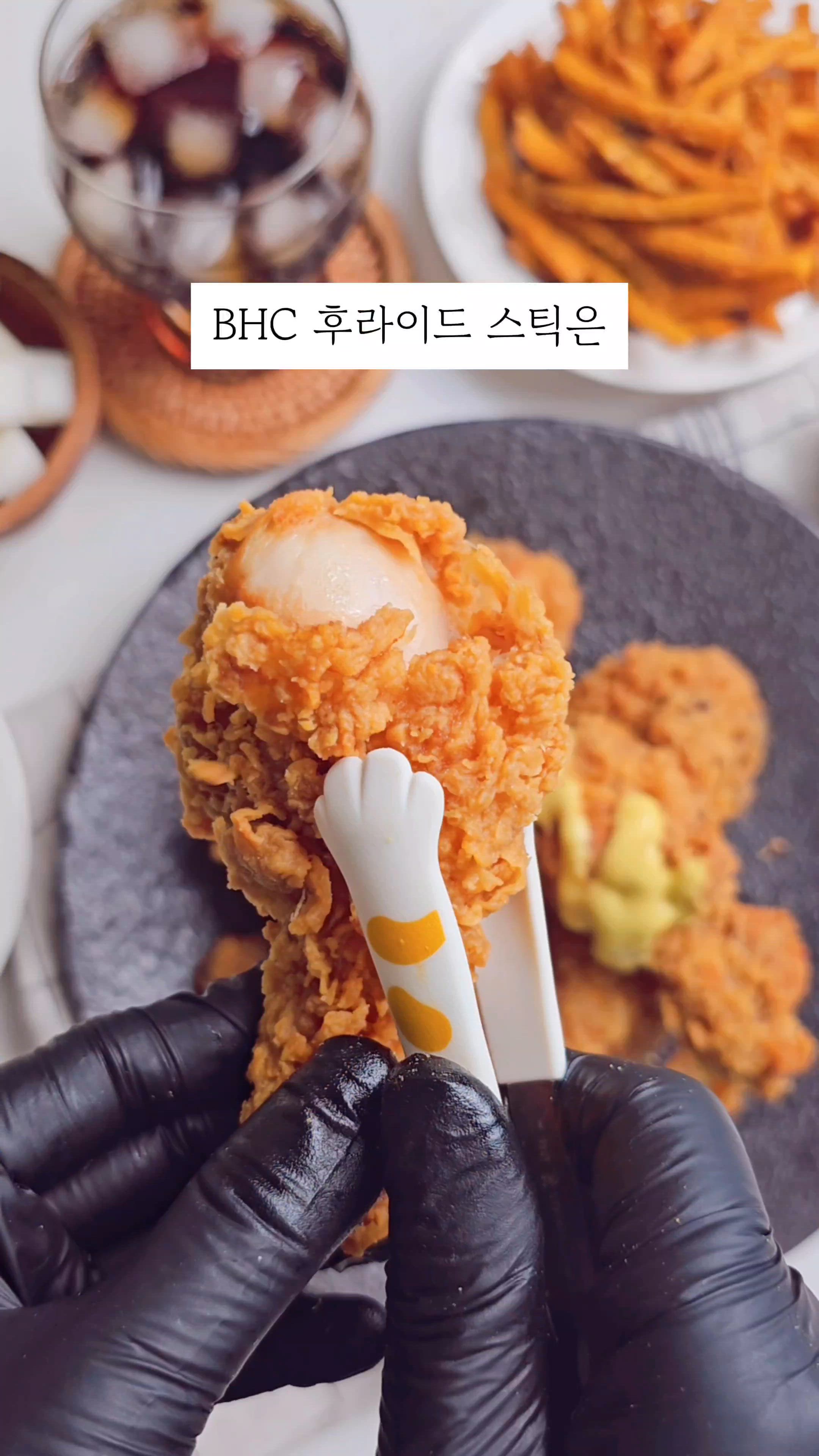 Acacia Wood Pedestal Bowl user photo