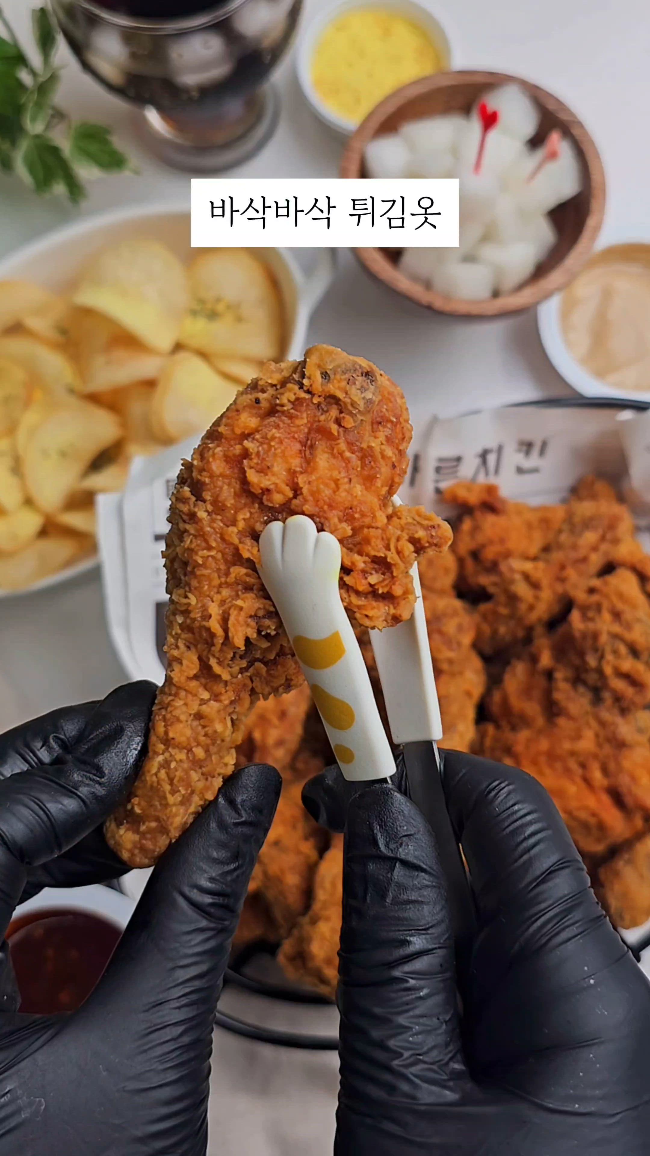 Acacia Wood Pedestal Bowl user photo