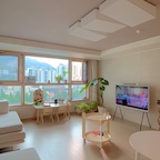 마음이 뒤숭숭하거나, 
뭔가 분위기전환이 필요하다면
가구옮기기!
#거실인테리어 #거실소품 #거실장 #거실꾸미기
