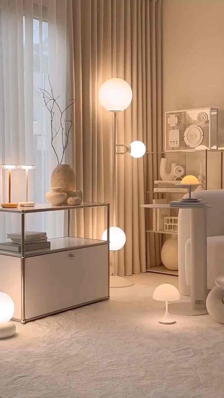 ビーヤ、あなたが勝つか、私が勝つかしましょう。 
照明キーにならない😝

最近撮影するのは難しいです。 
照らされた、そろそろ集まって考えられない不愉快なのに
とても夕方のようなので、もっとお腹がすいた…🐽

アルアサイドテーブル既存に非タイプ使用 
もう少しロングブリッジのシーンタイプがありました。
どちらも可愛いのは母親ですが、ロングブリッジシータイプ 
ソファベッドのどこにでもすっぽり、
テーブルマットまでチョップ付けてくれます。
陸退後涼しいビールを食べるのもピッタリです。

今昼食は何を食べるのですか...
不愉快であれば一発する必要があります😜
おいしいランチになろう！ 

⠀
⠀
⠀

✔️アルアOVALサイドテーブル/Cタイプ/Nuuk White
✔️LEATHER MAT楕円形/ nappagray

＃ルウィケン＃アルア＃オーバルサイドテーブル＃サイドテーブル＃照明インテリア＃リビングインテリア＃リビングインテリア＃今日の家＃家の装飾＃新婚旅行のインテリア＃新婚家の装飾＃家の装飾＃ホームデコ＃ホワイトインテリア#homedecor #homecafe #onthetable #onmytable #lifestyle#cozyhome #homestyle #homestyling #homedesign #interiordesign #interior