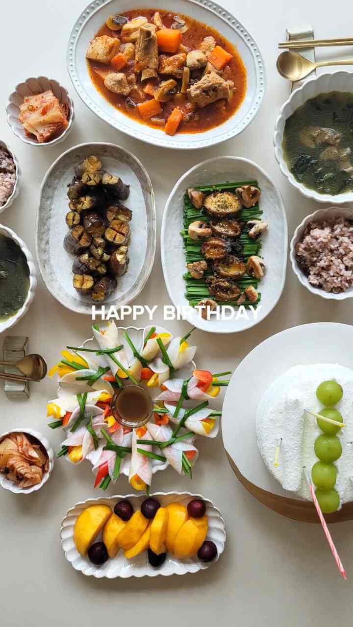 夫の誕生日おめでとうございます🎂 
#夫の誕生日 #생일상 #생일상플레이팅 #생일 #happybirthday