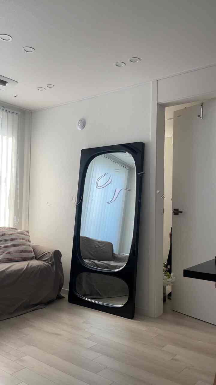  #전신거울 #아르덴미러 #거울 #인테리어 #셀프인테리어 #홈스타일링 #FURNITURE #INTERIOR #mirrorselfie