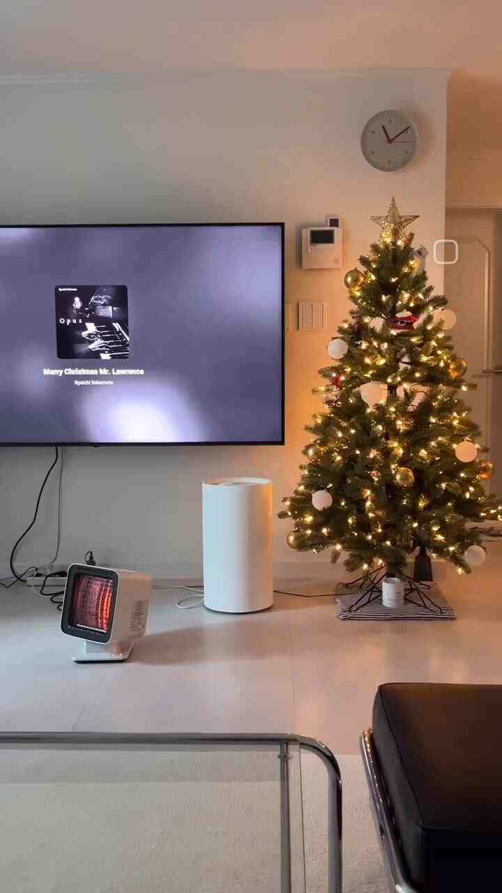  #방꾸미기 #거실꾸미기 #크리스마스 #크리스마스트리 #트리꾸미기 #트리 #겨울준비 #거실인테리어 #플러스마이너스제로 #plusminuszero #플마제 #플마제히터 #제습기 #제습기추천 #샤오미제습기 #거실테이블 #거실러그 #소파테이블 #포더홈  #헤이 #hay #벽시계 #벽시계인테리어 