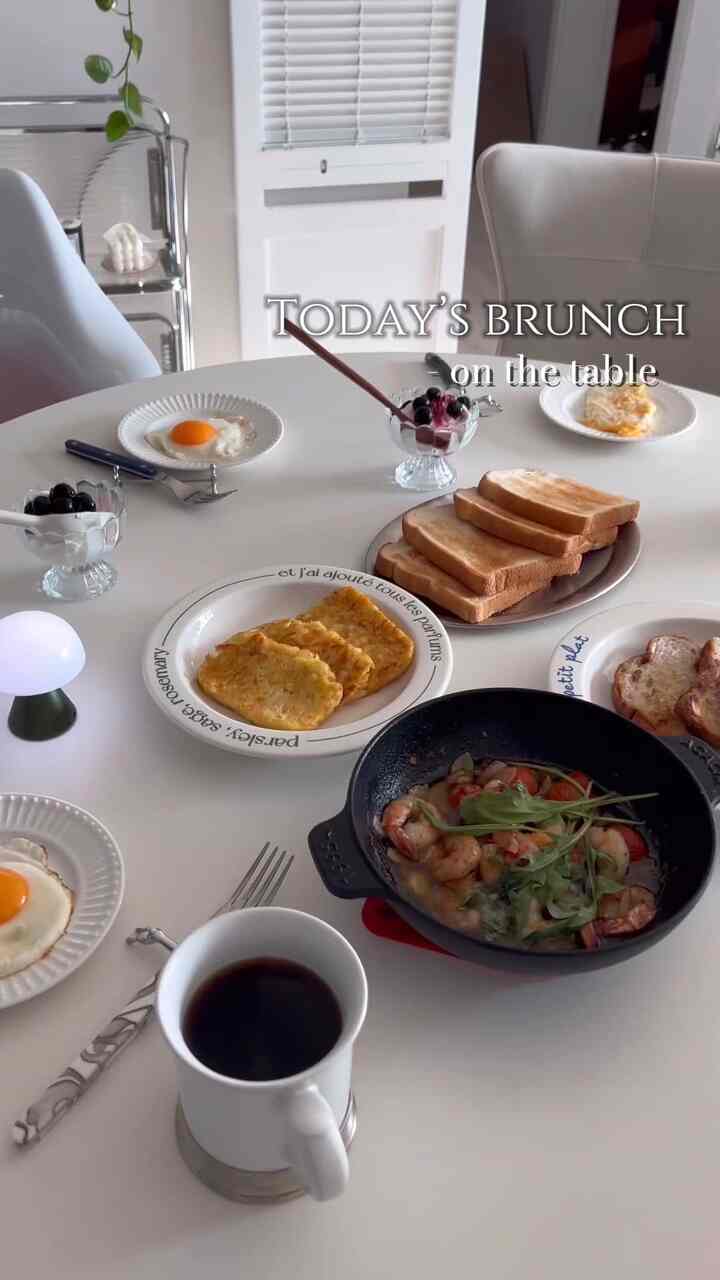 #홈쿡 #감바스알아히요 #브런치 #brunch #오홈스토랑 #감바스레시피 #드립커피 #원형식탁  #주방 #홈조식 #오늘의우리집 #요리하는뇨자 #감바스레시피