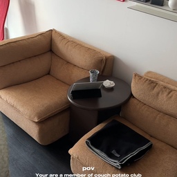 I am a couch potato now 🥔🦦
-
얼른 쉬고싶어서 긴 연휴만 기다리는 초보엄마
4개월차 아기는 너무 귀엽지만 너무 엄마껌딱지라 힘이 드네요🤣
제발 혼자만의 시간 주라줘..!!
-
#tovhaus #midcenturymodern #designedtolast #interiordesign #vintagefurniture #livingroomidea #decorinspo #pov #토브하우스 #미드센츄리 #홈데코 #디자인가구 #인테리어디자인 #홈스타일링 #집꾸미기 #플랫포인트 #벰버소파 #모듈소파 #파이테이블 #flatpoint #modulesofa #sofa