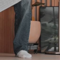 <10만원도 안되는 유럽풍 러그가 있다면 믿으시겠어요?>
고급스러운 질감으로 어디든 잘 어울리는데, 가격은 10만원도 안된다면 무조건 사야죠... 그쵸 여러분?🐶 무엇보다 흔하지 않은 디자인과 컬러, 패턴까지 있다면 그냥 지나칠 수 없죠. 
제가 진짜 저만 알고싶어서 디엠으로만 알려드리려다가 풀어버립니다:) 그러니까 저 팔로우 해주실거죠…? 앞으로 릴스 신나게 만들어드릴게요…🎬
제품정보
🏷️ @basalt.home 비정형 러그
#러그 #러그인테리어 #러그추천 #카페트 
#rug #rugs #rugdesign