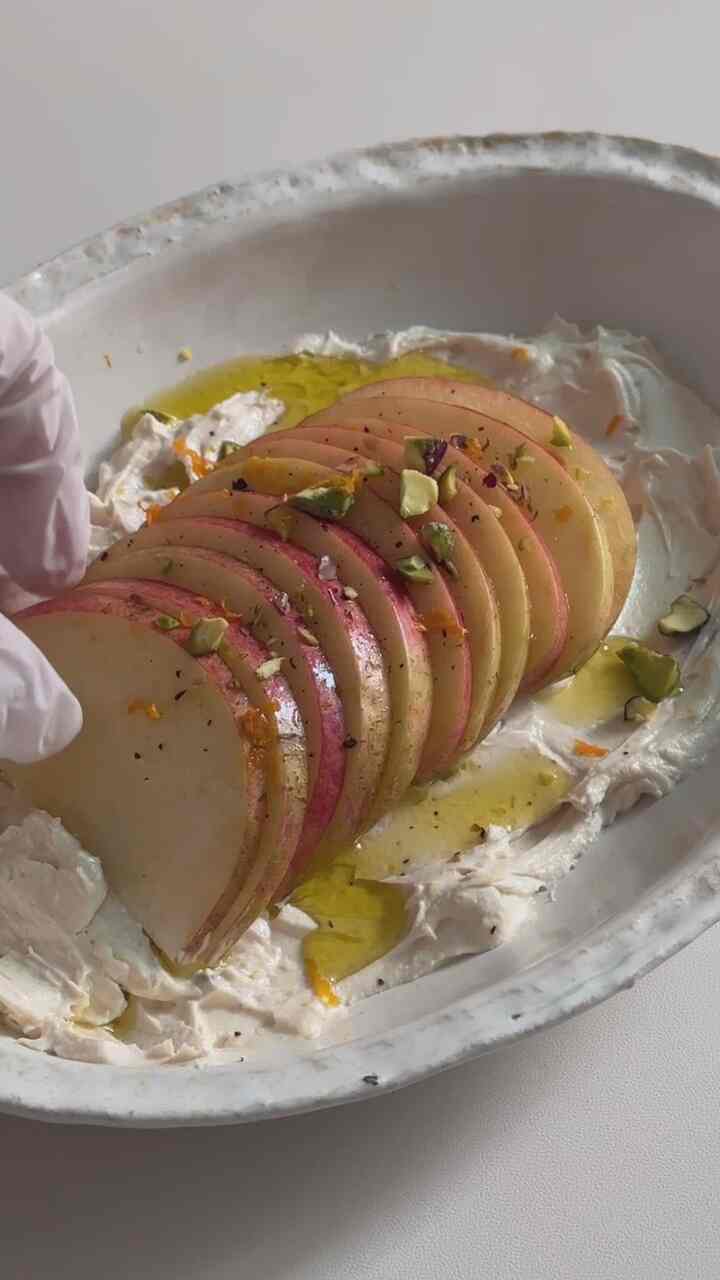 バッサーとグリックヨーグルト🍎
朝の私のルーチンりんごを食べる 
りんごはこんなに食べるから半分はすごいです。 
シンプルでおいしいダイエットレシピです。
朝は健康で軽く食べるのに最適です👍
パンに乗せて食べても美味しいです。
グリックヨーグルトの地バーサと組み合わせてぜひお召し上がりください 

今日の一日もウォールヨットしてください❤️❤️

＃自宅で最高の忙しい＃メイトハウス＃シングルコード
＃コンスープ記録＃ダイエット料理
＃りんご 
＃低速老化食事療法＃料理レシピ＃超簡単料理 