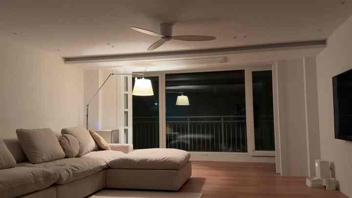 アルテミデトロメオメガ調光機能！

最大明るさと最小明るさで撮ってみました〜！
必要なスキンがいれば参考に！
あのショパの後ろで熱心なセルフ調光している人
ナヤナ😆


＃インテリア＃インテリアアクセサリー＃ホームスターグラム＃ホームスタグラム＃セルフインテリア＃内装＃家の装飾＃ホームインテリア＃部屋の装飾＃ワンルームインテリア＃感性インテリア＃インテリアデザイン＃ホームデコ＃デイリーインテリア＃自家製インテリア＃メイドアップ＃サンパルミョンマッパール＃フィットネスウェルカム＃日常＃interior＃interiordesign＃homedecor＃roomdecor＃minimalinterior＃aestheticroom＃cozyhome