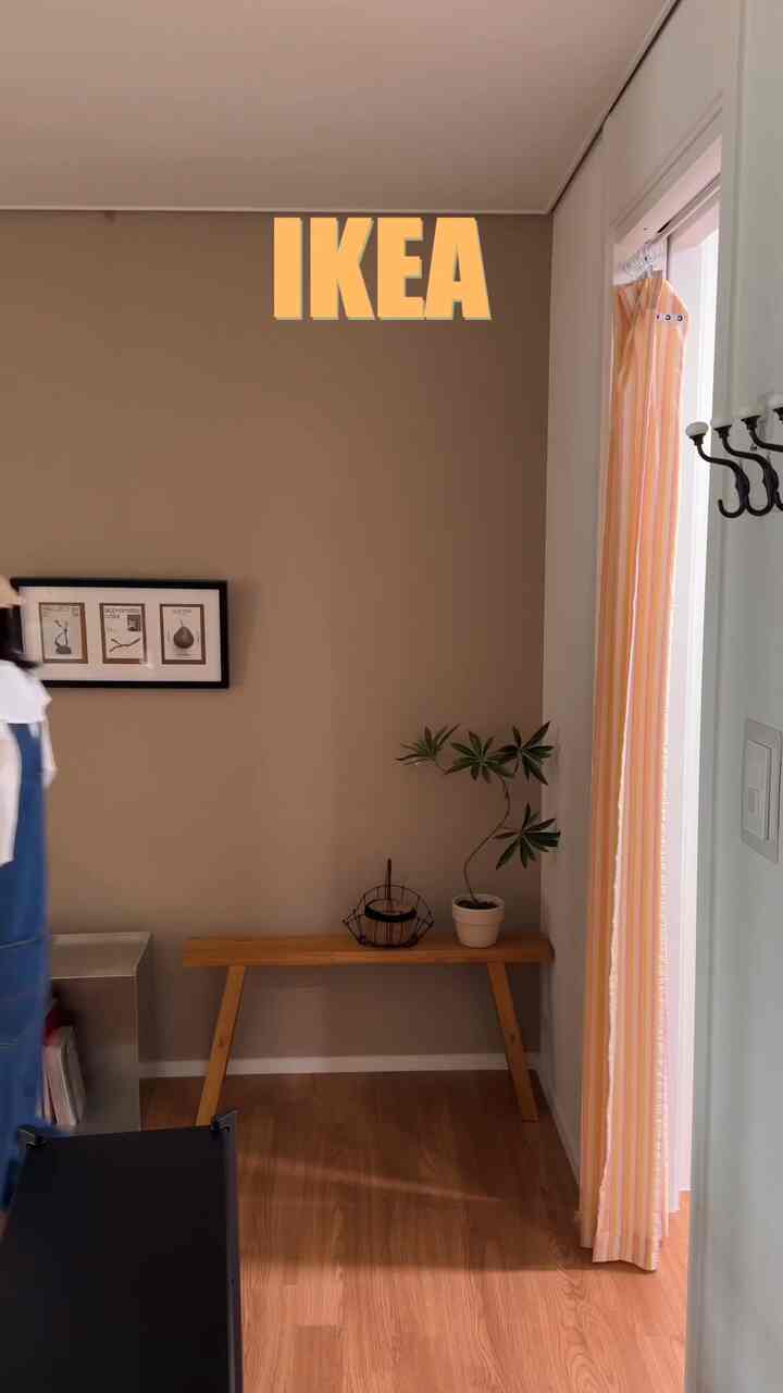 ＃今日の私たちの家＃コンスープ記録

雑動サニー部屋にいた@ikeakrイエテスタを取り出して 
撮ってみたリールズ
人の友達がたまに私がとても勤勉なことで誤解（？）されるのに大丈夫です。
私は一日を掴んでいくつかの構成を撮って2-3日自宅で休んだり、外に出て遊んでいます。
家に帰りたいアピールです。
歩かなければストレスが解ける性格なんです！

きれいなものを記録し、良いものを共有します！
私と一緒に家を飾りたいなら *☆:

Instagramアカウント@asyouare1181

#イケア #イケアおすすめテム #ikea #ikeahacks
 ＃イケアで飾られた私たちの家＃寝室のインテリア＃照明インテリア
#ブラックインテリア #homestyle
#homestyle #ブラック棚 #ブラック家具 
＃お部屋のインテリア＃お部屋の飾り＃寝室の飾り 
＃フレームインテリア＃ポスターインテリア＃絵インテリア 
#調和 #調和インテリア #フランテリア 
＃植物インテリア 
#植物を飾る 