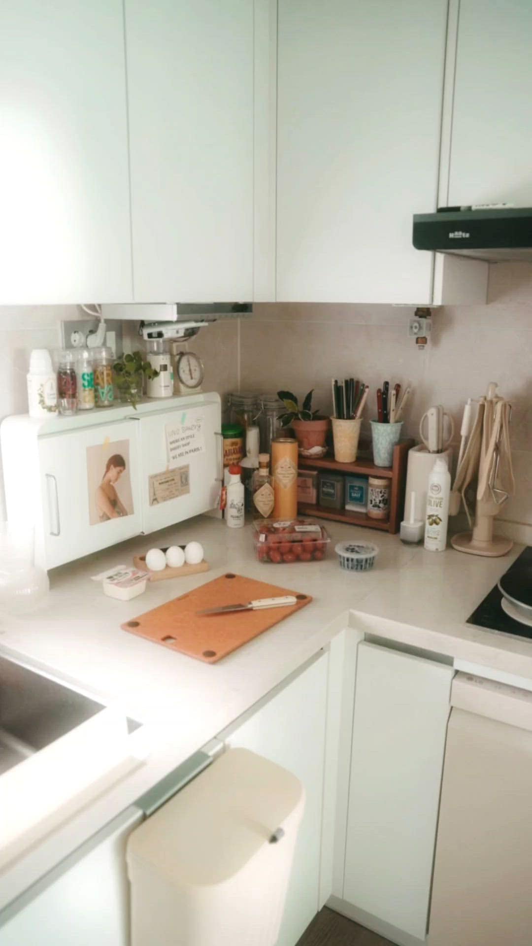 Expandable Rolling Microwave Storage Rack user photo
