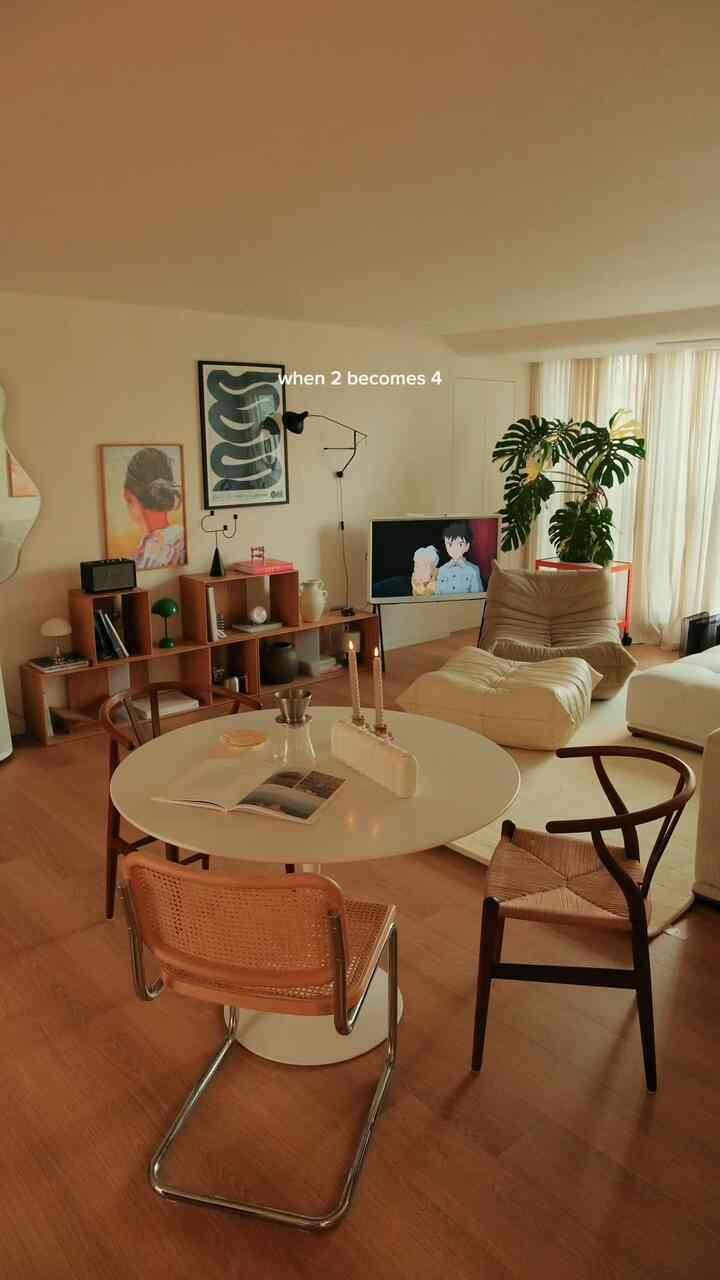 #스페셜크리에이터
our little family🤍 - my littlest one just signed up for Taekwondo yesterday🥋🥹

私たちの家族の小さな成長記録✨
昨日、 
テコンドー学園に登録したことがあります🐥🐣
小さな手でベルトを結ぶ姿にまったく泣く… 🥹

ショパ@jacksonchameleon 
モジュール長@kavehome_jp 
ダイニングテーブル@knoll 
チェア@carlhansenandson 
ウォールランプ @dcw_editions 
ラウンジチェア @ligneroset 
コーヒーマシン @elrocioespressomachine 
グラインダー 
コーヒーアクセサリー @ pesado58.5_korea 
ポスター@papercollective 
ラグ @venuto_official 
ホームデコアクセサリー@nordicnest.kr  #baby #monsterathaiconstellation #coffeecorner #hermanmiller #hermanmiller #lignerosettogo #셀프인테리어 #louispoulsen #knoll 