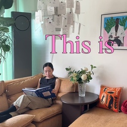 Hi🙋🏻‍♀️
This is my home. Tov haus ✨
-
#tovhaus #midcenturymodern #designedtolast #interiordesign #livingroomidea #decorinspo #narratortrend #romcomreels #토브하우스 #미드센츄리 #홈데코 #디자인가구 #인테리어디자인 #홈스타일링 #집꾸미기 #타일인테리어 #아파트인테리어
