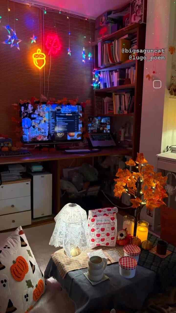  #가을인테리어소품 #가을애우리집 #가을소품 #할로윈소품 #할로윈데코 #할로윈인테리어 #할로윈파티 #하이틴 #y2k  #원목선반 #원목액자 #할로윈패브릭 #할로윈꾸미기 #외국감성우리집 #halloween 