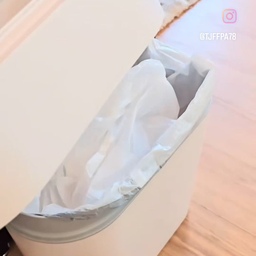 이런 디테일한 휴지통은 첨 봤어요 ~~
비닐봉투를 자동 진공 흡착 봉투 낭비 제로 ! 
겉은 같을지 모르지만 속은 다른 자동센서 휴지통이에요
비닐봉투 안까지 정리 할 필요가 없어요
비밀은 진공 시일링 기술 👍🏻
손댈 필요없이 자동으로 열리고 닫히고
완벽한 에어빈 프로 자동 센서 휴지통 
건전지를 3개도 들어있어요 (이 건전지로 120일 사용) 
완전 가격도 착한 부담없는 가격대
삶의질을 상승시켜주는 휴지통 이건 꼭 사용해 보세요
✔️20L 종량제 봉투 호환 가능 
✔️슬림한 디자인 
✔️진공 시일링 기술 
✔️스마트 모션 감지 
✔️완변 차단 양문 도어 
✔️자동 개폐 시스템 
✔️저소음 설계 
✔️손잡이 전용봉투 
#콘수프필름 #살림살이 #자동센서휴지통 #에어빈프로 #휴지통추천 #홈비 #휴지통20l #삶의질향상템 #삶의질상승템 #살림템 #휴지통추천 
