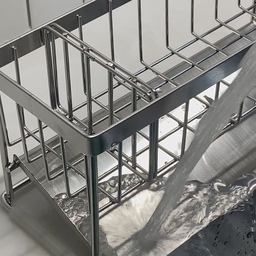 수십번 쓰는 수세미,
어떤 것을 사용하느냐에 따라 주방의 분위기도 달라지는 것 아시죠?
물 고임 없이 툭—
자연스럽게 마르고,
언제 봐도 깔끔한 자리.
- 물 빠짐이 좋은 구조로 빠른 건조
- 여러 개 동시에 정리 가능한 넉넉한 수납
- 싱크대 위에 두어도 깔끔한 스테인레스 304소재
- 위생과 정리를 한 번에
눈에 띄진 않지만
있으면 매일 고마운 살림템.
주방을 깔끔하게 만들어 주는 삶의질 상승템 🌿
#수세미거치대 #주방소품 #주방정리 #살림아이템 #주방위생 #리벤스 #수세미홀더 #삶의질상승템 