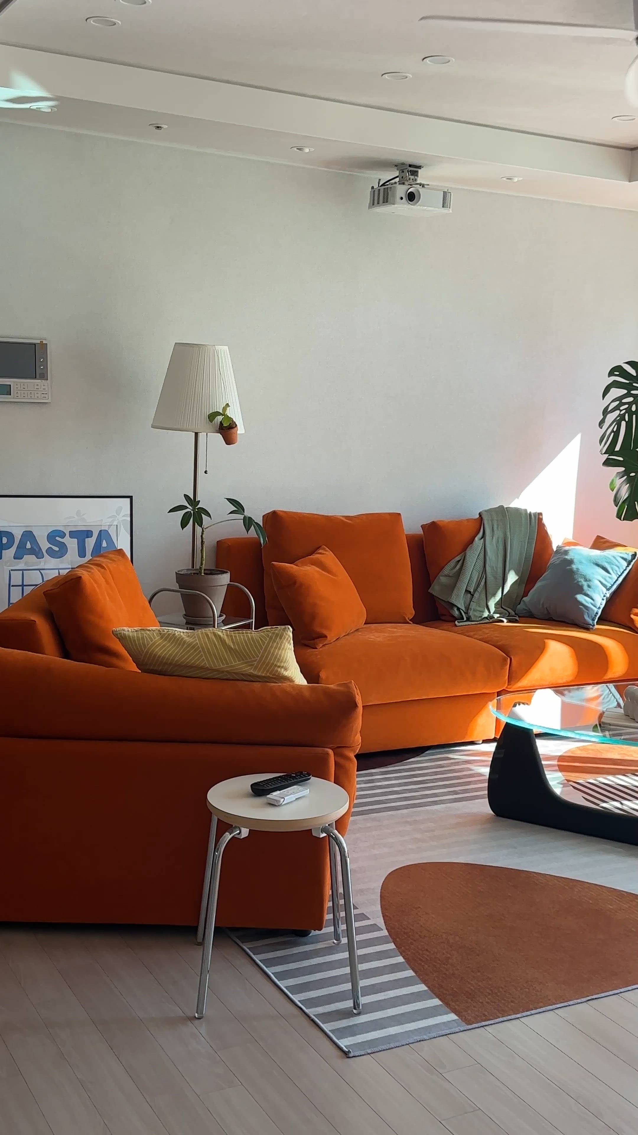 LED Gloomy Table Lamp user photo