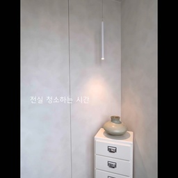 #콘수프기록집 #현관의모든것
아침 루틴대로 전실 청소를 하다가 발견한
항아리속 🫖
귀여워서 찍어보았습니다 🥰
이번 한 주도 즐거운 시간들로 가득 채우세요 ❤️
#오늘의집 #전실인테리어 #전실꾸미기 #중문 #비대칭중문 #비대칭스윙도어
