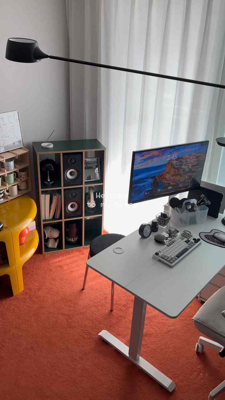 ギャンソンプレイへようこそ  #컬러풀인테리어 #외국감성우리집 #집꾸미기 #데스크테리어 #홈오피스 #홈카페