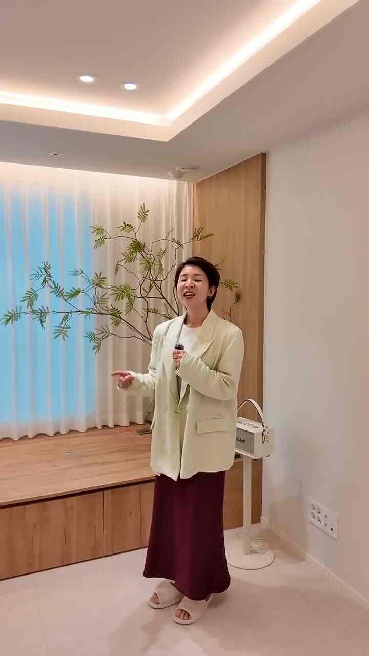 検索して便利なインテリア素材を入手してください
YouTubeチャンネル - インテリアジョア
Instagramの@zoa_zoa_yo

ギャグが集まる本物のリビングルームができました。
テレビより会話の多い空間、
座って横になって寝転がる多目的平常✨

そして…
下部は「言葉にならない収納力」🎯
整理できなかったリビングルーム、
今は広くてきれいに変わります。

＃インテリアジョア＃リビングルームインテリア＃ソファレスリビングルーム
＃普段居間＃ファミリールーム＃収納の神
＃子供と一緒に＃リビングルームアイデア
＃30平台アパートメント＃アパートメントのモデリング
#リビング収納 #実用インテリア
#インテリアハニーチップ



