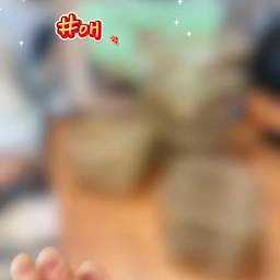 #애착살림템
#살림의달인
루미낙 _ 킵앤박스💕
돌고 돌아, 결국 루미낙이에요.
가장 큰 장점은
👉 뚜껑에 고무 패킹이 없다는 점.
기존 초록 뚜껑을 사용하다가
조금 더 가벼운 제품을 찾으면서
플라스틱 용기도 이것저것 써봤는데요,
기름 담긴 플라스틱은
세척이 번거롭게 느껴지더라고요.
그래서 다시 루미낙으로 돌아왔고,
스모키 뚜껑 제품으로 보완해서
지금은 더 만족하면서 사용하고 있어요 💛
※ 밀폐력이 좋아서 일주일 내내 편해요
※ 용기째 전자레인지 사용도 가능해요
#루미낙 #킵앤박스 #반찬통 #유리용기 #밀폐용기 #주방템 #주방정리 #냉장고정리 #살림템 #살림기록 #용기 #밀폐용기추천 #밀폐용기정리 #살림꿀템
