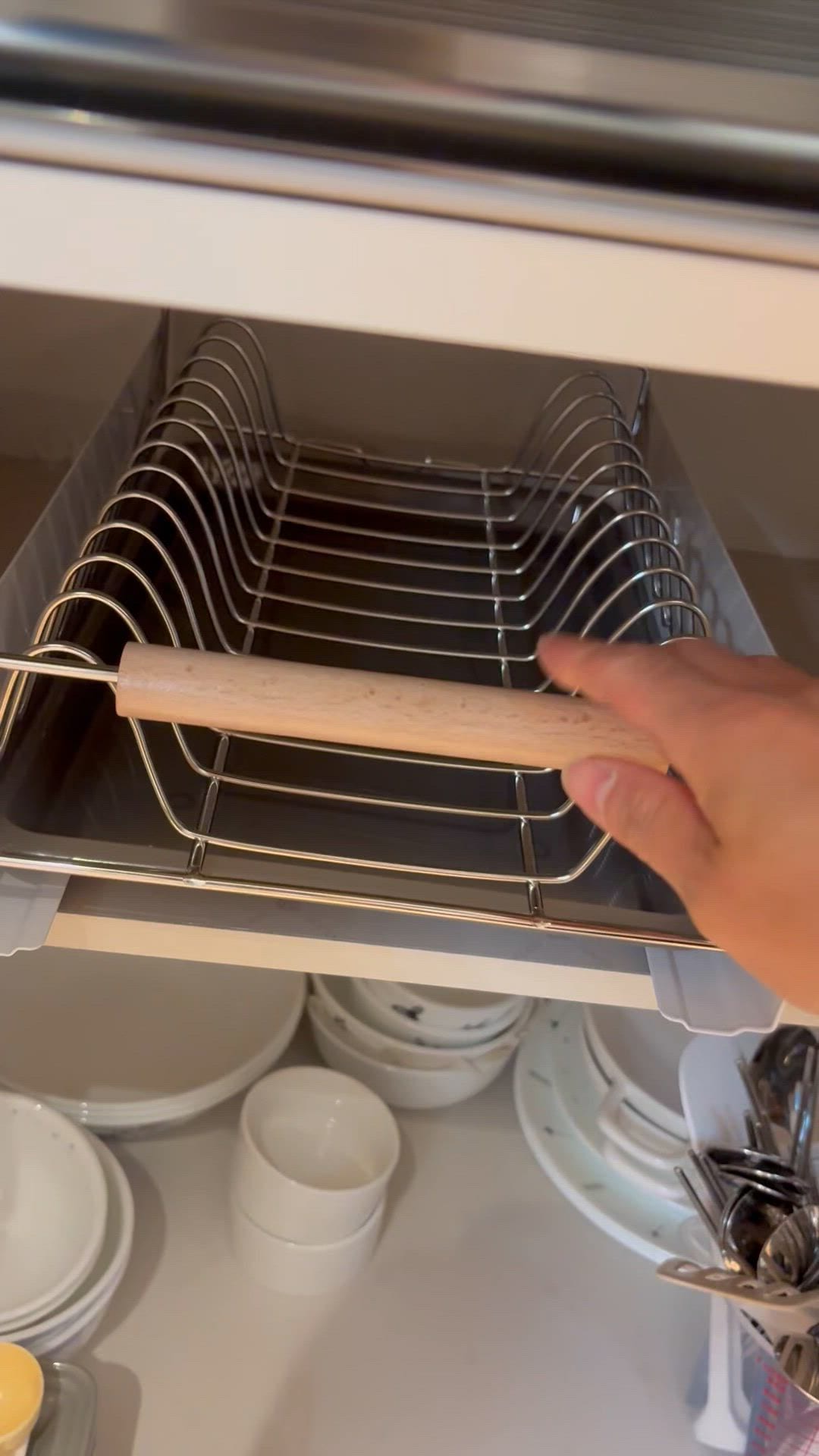 Sliding Dish Rack with Wood Handles user photo