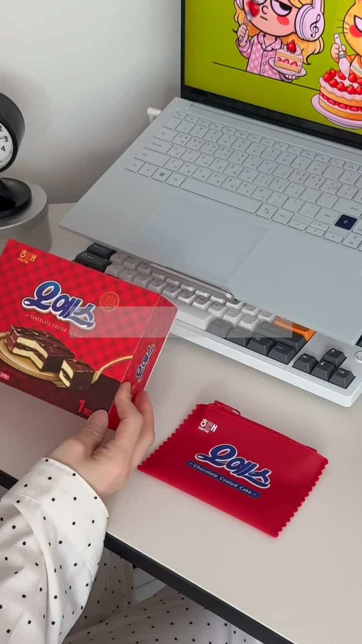 ＃コンスープフィルム＃ミニダクト＃補助バッテリー＃オイエス＃デスクテリア＃半円テーブル＃半円形テーブル＃デスクテリア＃ブルートゥースボード＃携帯電話台座＃カレンダー＃壁掛けカレンダー＃机のインテリア 

私が一番好きなのはオイエスです。
今ダイエット中の言葉ですね…？

めちゃくちゃ。

これはとても本物のようにうまくいって
この補助電池よりも… 