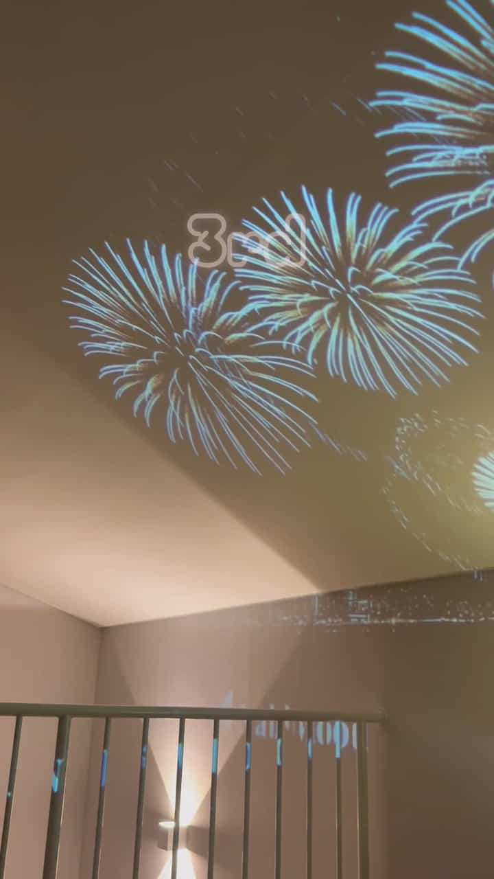 #今日の私の家
#コンスープ

昨日は今家に引っ越して3周年になる日でした。
まぁ、こんな日まで手に入れたいかと思いますが、
毎日繰り返される日常にヨランイベントが1つ増えたら
少しはもっと楽しい日常にならないでしょうか？
記念日取り寄せ好きな一人です。
引っ越しに行けない、家が売れない
神経衰弱を要する日報の直前であり、
1階から4階を無数に上り下りして荷物整理していたその時、
それはすでにこのように時間が経ちました。
3年になっても飽きることがない<私たちの家>
私たちだけのグラウンドは続きます。

＃記念日＃屋根裏部屋＃屋根裏部屋インテリア＃屋根裏部屋飾り
＃住宅に住んでいます＃住宅肉が＃ホームカフェ＃ホームカフェゾーン
#ビームテリア #ビームプ #ビームプロジェクター #ビームプロジェクターおすすめ
＃シークレットスペース＃ビフォーアンドアフター＃ビームプロジェクターインテリア
＃ホームパーティー＃ケーキスタンド＃ケーキ皿＃カラー
#メイド