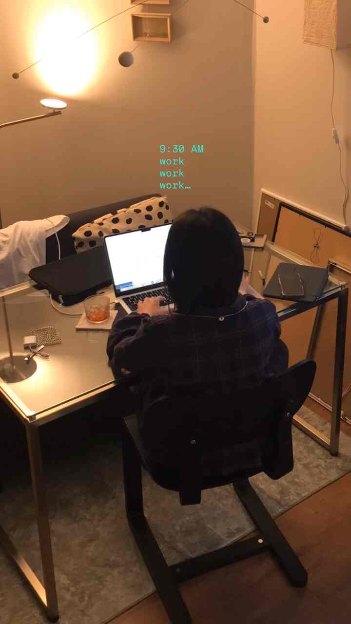 朝の時間に効率が良くなるから… 💪

#コンスープ記録集 #오늘의우리집 #데스크테리어 #데스크셋업 #원룸 #원룸인테리어 #원룸책상 #원룸소파 #원룸가구배치 #원룸공간분리 #원룸꾸미기