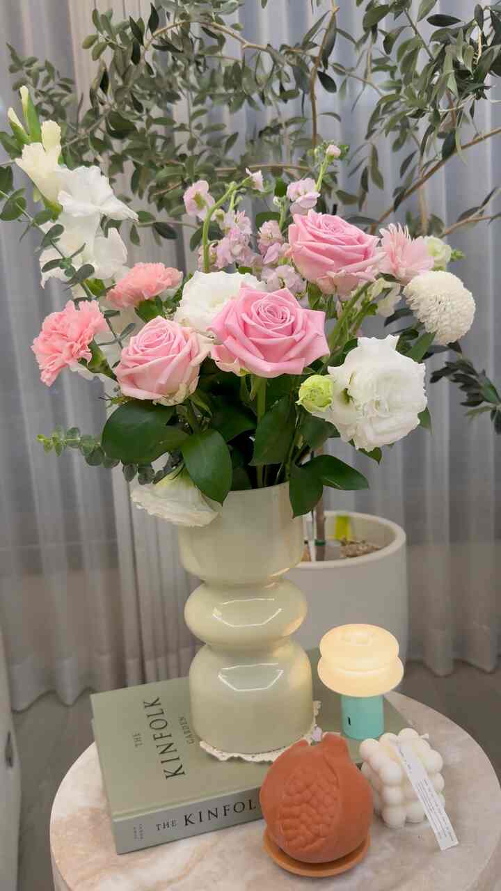 #오늘의우리집 #콘수프기록집  #향초 #캔들 #디퓨저
 #산타마리아노벨라 #오늘의집 #집들이선물  #사이드테이블 #쇼파테이블  #장미꽃 #로즈데이 #3만원대선물 