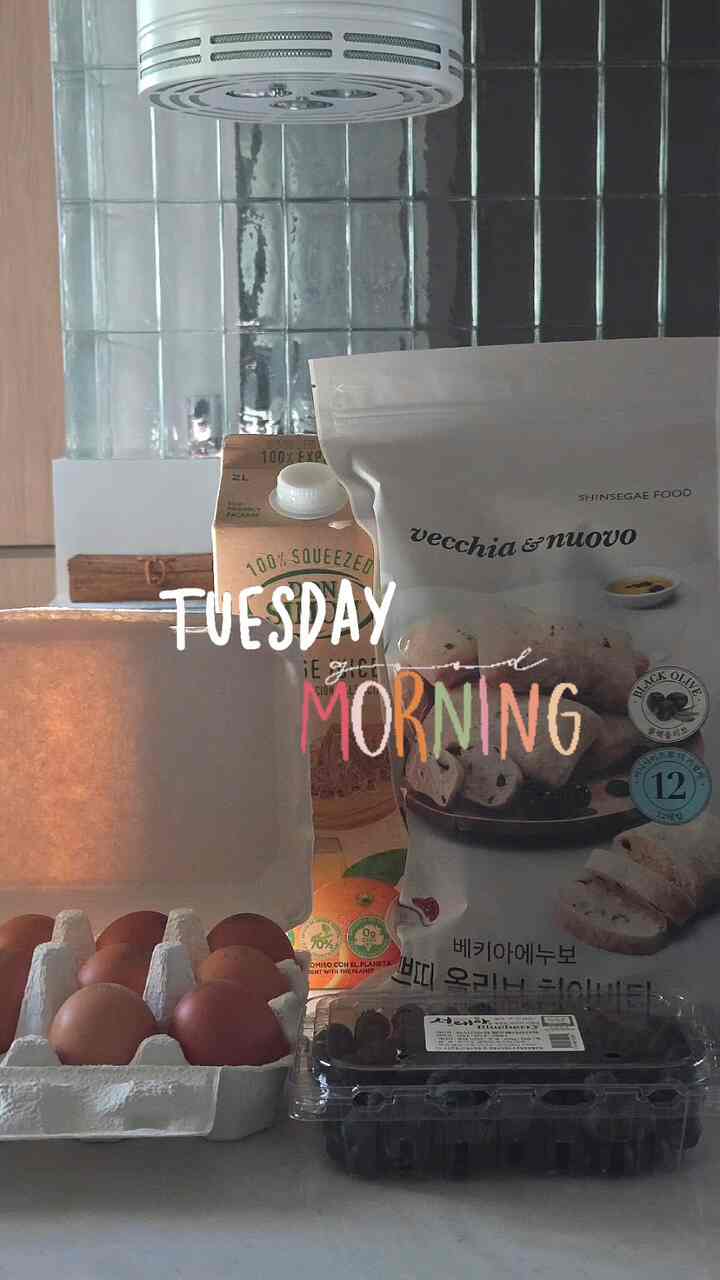 #오늘의우리집 #콘수프기록집 #아침메뉴 #여름메뉴 #오이샌드위치 #샌드위치 #샌드위치만들기 #그릭요거트 #올리브치아바타 #오이 

今朝のメニューは大井サンディッチ🥒

きゅうりをフィラーでできるだけ薄く切り、塩のつめを入れて造物造物
ミニミニオリーブチアバターはオーブンに焼く
チアバター半分にカットホームメイドグリックヨーグルトアップ
きゅうりはできるだけ水気がないように新郎に絞ってレモン汁一周
古代のパンの上に上げ、オリーブオイルのスプレーのぬいぐるみ

簡単に火なしで作れる夏メニューおすすめですよ

