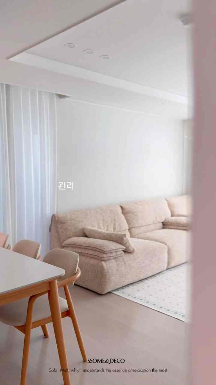  #4인용소파 #패브릭소파 #거실인테리어 #신혼집인테리어 #소파추천 #홈스타일링 #거실소파 #모듈소파 #소파추천 