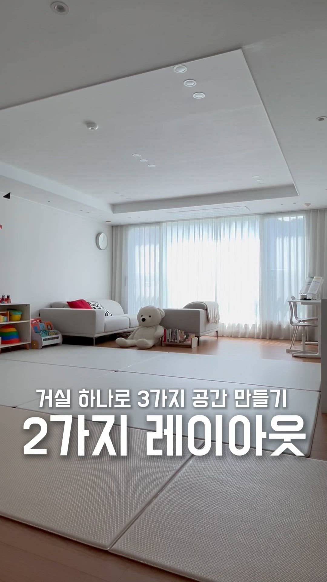Round Modern Flip Table Clock user photo