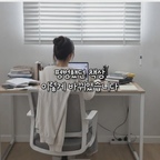 후회없는 데스크존 꾸미기
상도가구 프로몬스터로 화이트인테리어 완성했어요 🤍

후기 출처 @__wony.home

#화이트데스크 #화이트책상 #데스크테리어 #책상꾸미기 #서재인테리어 #미니멀인테리어 #모던인테리어 #화이트인테리어 #깔끔한책상 #감성인테리어 #원룸인테리어 #내방꾸미기 #홈오피스 #작업실인테리어 #서재꾸미기 #인테리어가구 #디자인가구 #책상추천 #인테리어소품 #집꾸미기 